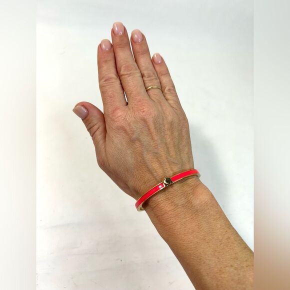 Kate Spade New York Spade Bangles Thin Enamel Hinge Bangle Bracelet Bright Rose - Picture 7 of 8